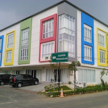 The Suites Metro Apartment - Putri Bandung Luaran gambar