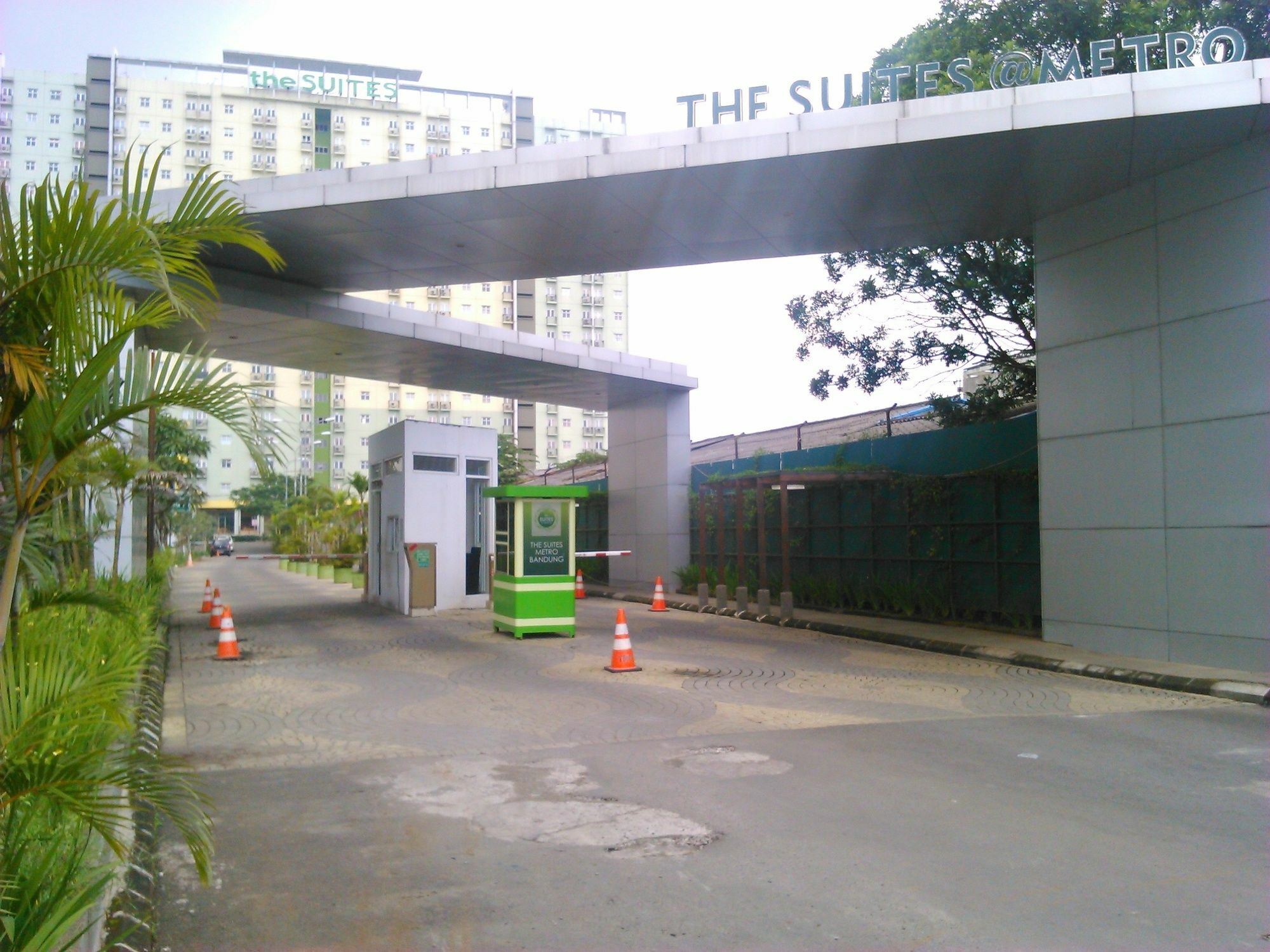 The Suites Metro Apartment - Putri Bandung Luaran gambar